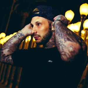 Meet your Posher, Johnny giampapa